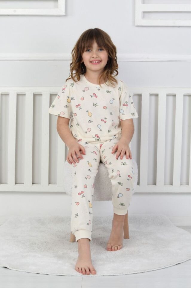 Meyve Desenli Kız Çocuk Pijama Takımı