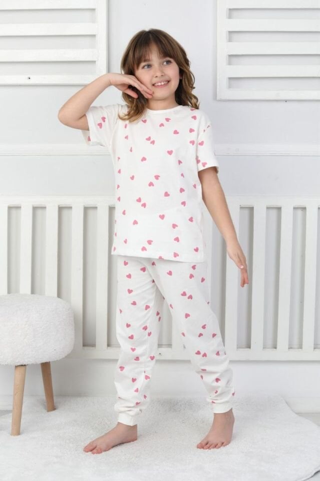 Kalp Desenli Kız Çocuk Pijama Takımı