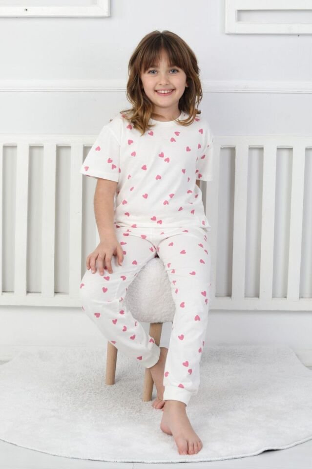 Kalp Desenli Kız Çocuk Pijama Takımı