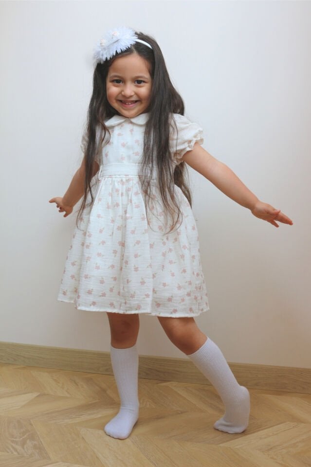 Çiçek Desenli Müslin Kız Çocuk Elbise
