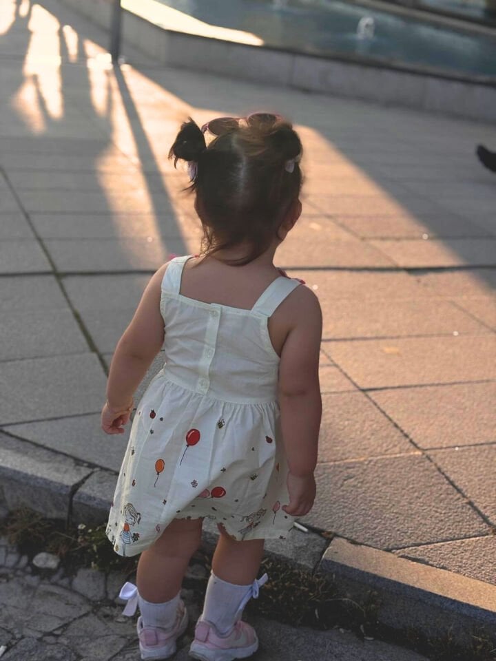 Yaz Temalı Kız Çocuk Elbise