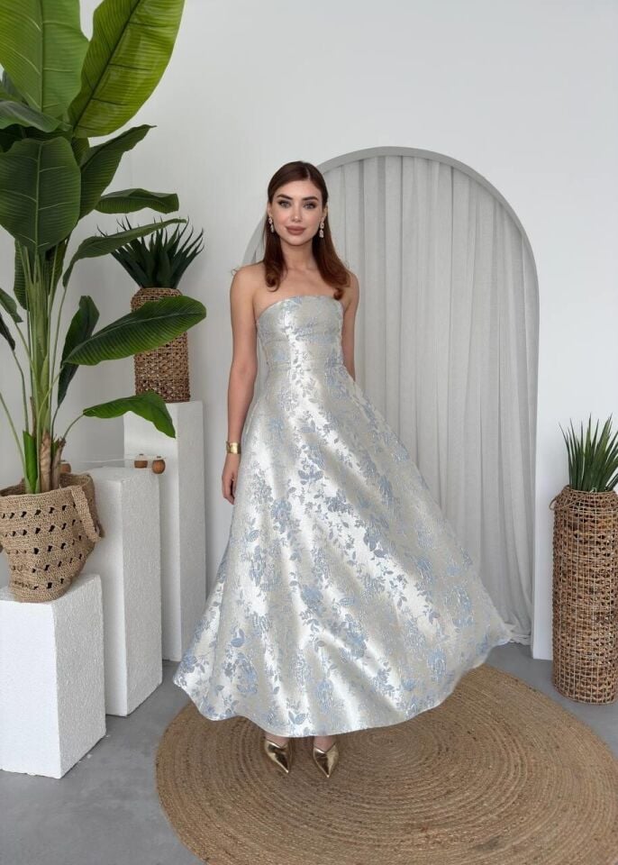 Saten Jakarlı Tasarım Kloş Straplez Prenses Kadın Elbise