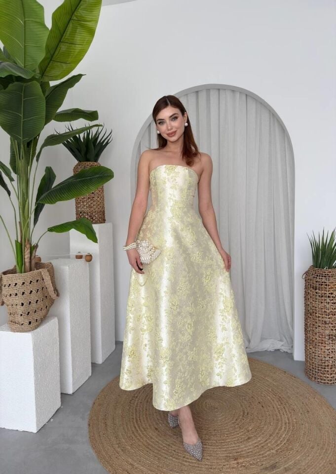 Saten Jakarlı Tasarım Kloş Straplez Prenses Kadın Elbise