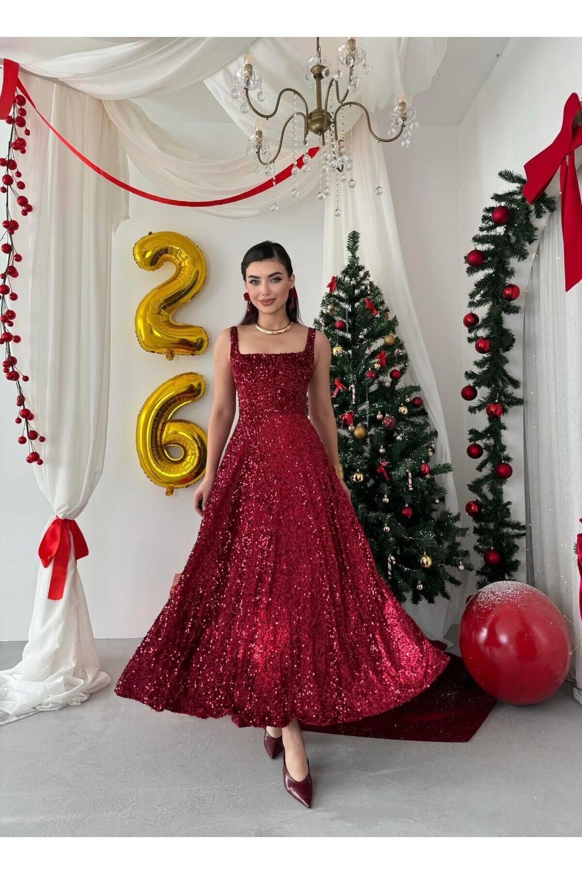 Pul Payetli Kare Yaka Uzun Elbise