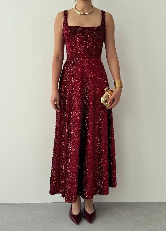 Pul Payetli Kare Yaka Uzun Elbise