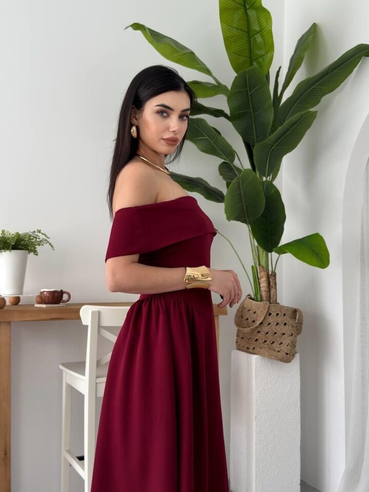 Atlas Kumaş Straplez Kloş Pileli Elbise