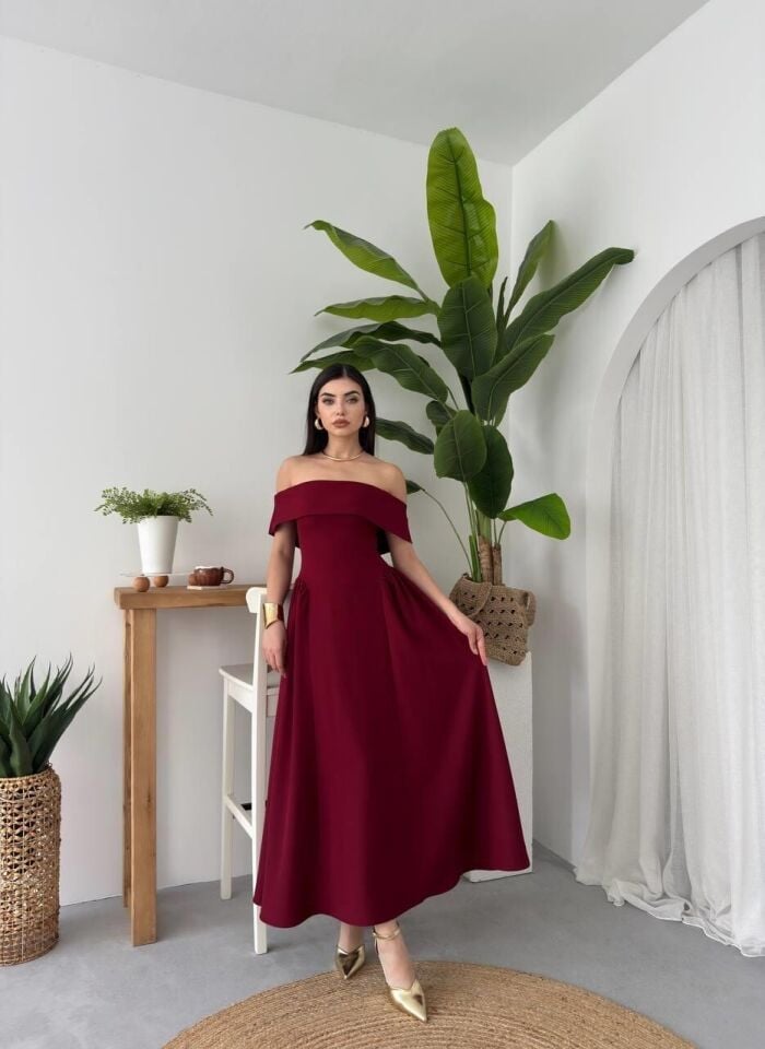 Atlas Kumaş Straplez Kloş Pileli Elbise